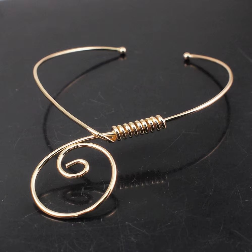 Torque gaulois spirale doré ouvert – Image 2